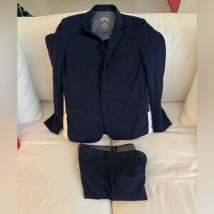 Appaman Blue boys dress suit (2) pieces 
Size 16
Excellent condition.